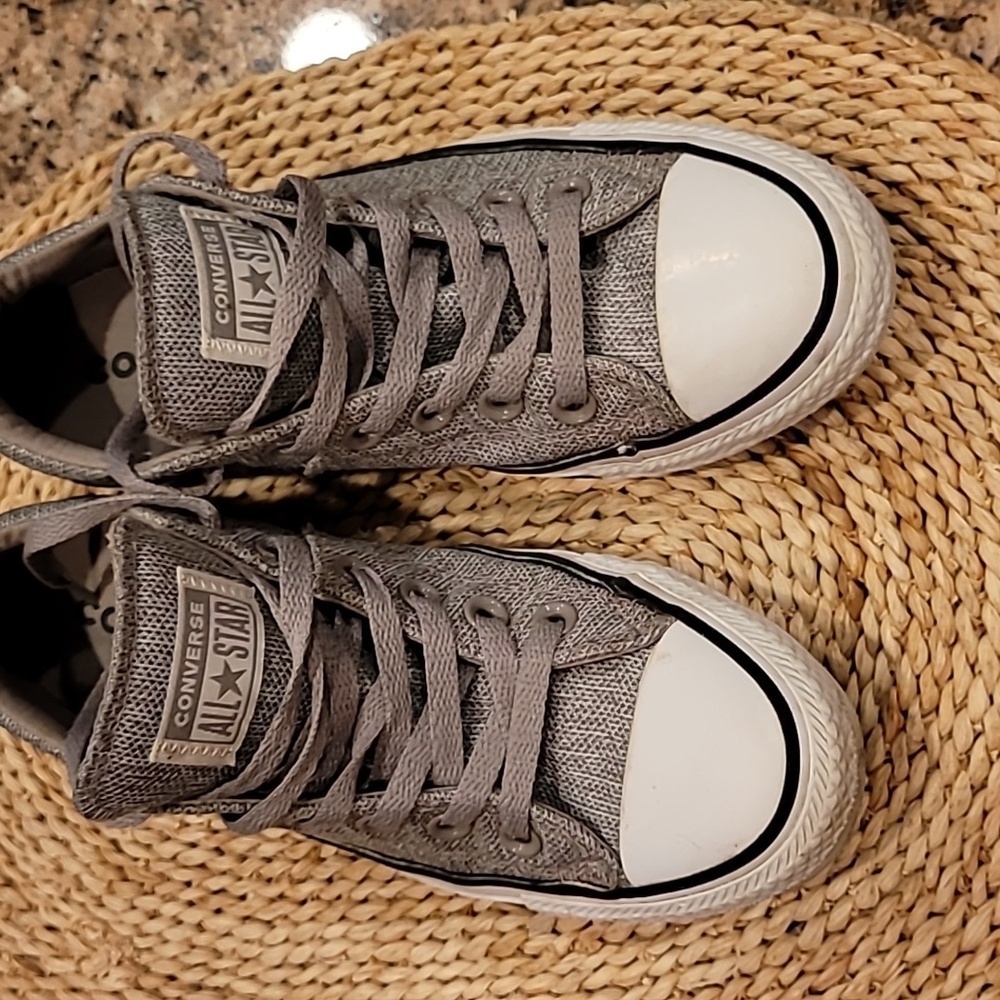 Converse - Picture 3 of 8